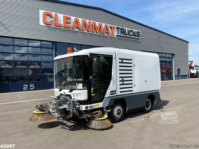 Balayeuse de voirie Ravo 540 Euro 6 with 3-rd brush