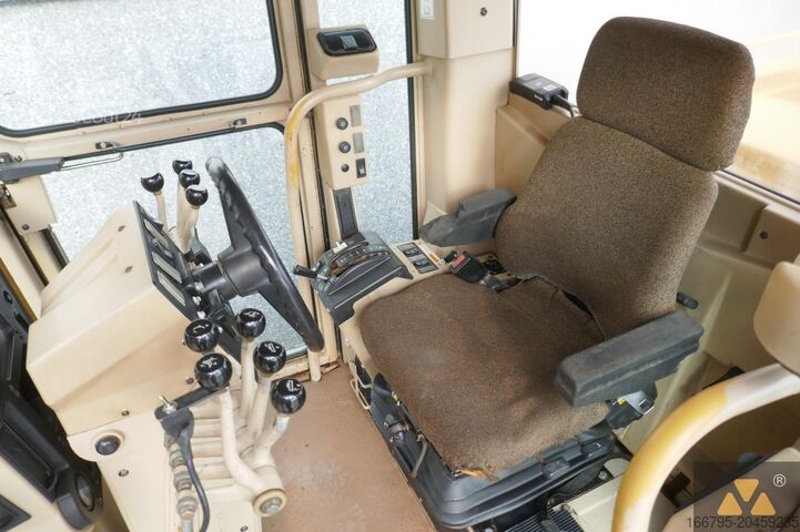 Grader Caterpillar 140H