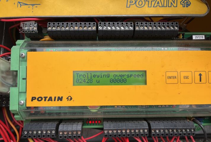 Mobiele zelfopbouwende torenkraan Potain IGO32 Tri/A Mobile self-erecting tower c