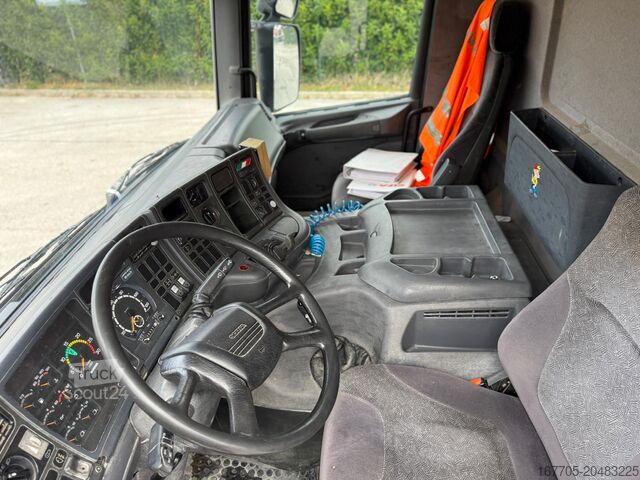 Automatische betonpomp SCANIA P 114-380