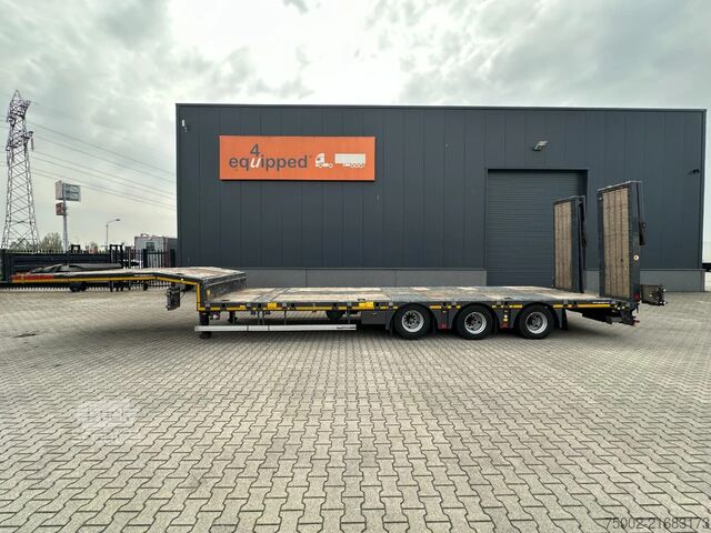 Remorque à plate-forme Kässbohrer Lowbed  / 6.00m extendable / hydraulic ramps  /...