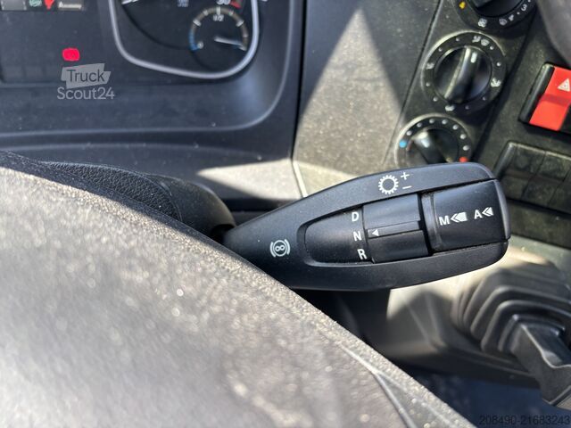 Sunkvežimis su furgono kėbulu, hidrauliniu liftu, stumdomu stogu, kondicionieriumi Mercedes-Benz ATEGO 821 L, FFH