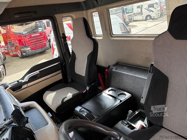 Tipper avec grue MAN TGS 26.460 + HIAB 232 ES-5 + TIPPER + 6X2 STEER...