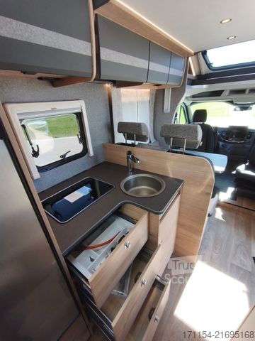 Pusiau integruotas kemperis ROADFANS T 6815 EB Hubbett,Automatik, TV