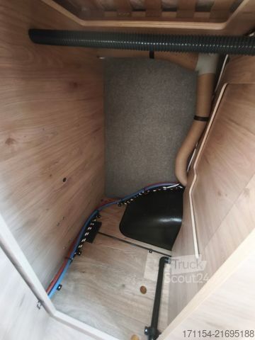 Teilintegriertes Wohnmobil DETHLEFFS Just Go! T 6815 EB Hubbett,AutomatTageszulassung