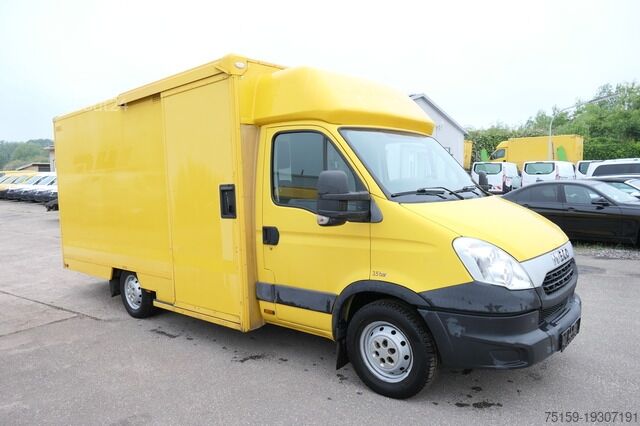 Carrinha de caixa fechada iveco Daily 35 S11 C30C AUTOMATIK KAMERA Regale LUFT DURCHGANG EURO-5 CoC