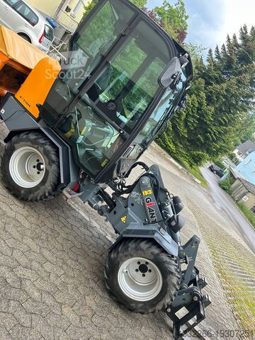 Kolesový nakladač Giant D263 SW X-TRA