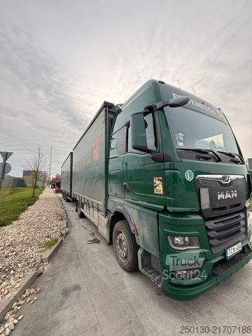 Jumbo kravas automašīna MAN TGX 18.470 4x2 LL Jumbo mit Retarder & HW AH