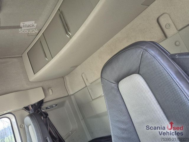 Holztransporter LKW Volvo FH 500 6X4 + Penz 12 Z + Retarder