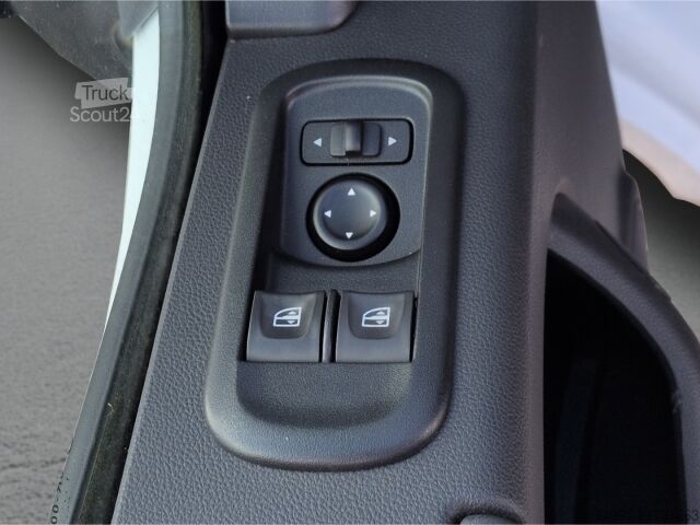 Kastenwagen Renault Master Kasten L3H2 3,5t 2.3D*AHK Tempo PDC Klima