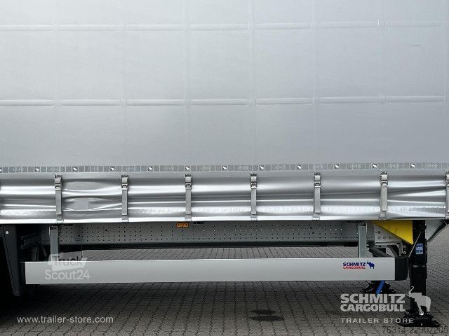 Atvira puspriekabė su tentu Schmitz Cargobull Curtainsider Mega Getränke