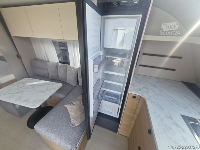 Bivalnik ADRIA Adora 613 HT Alde + Backofen + ATC