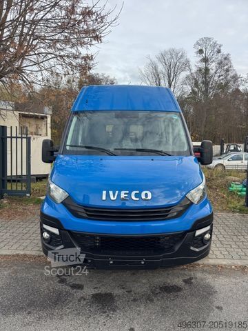 Panelinis furgonas IVECO Daily Kasten 35S18 /6 Sitze/ 3.0L / 3,5T Anh.
