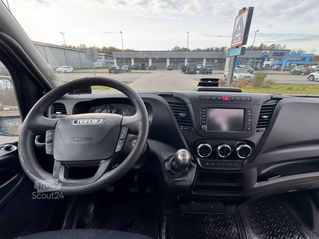 Panelinis furgonas IVECO Daily Kasten 35S18 /6 Sitze/ 3.0L / 3,5T Anh.