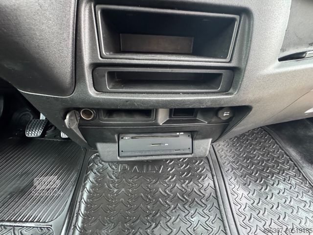 Panelinis furgonas IVECO Daily Kasten 35S18 /6 Sitze/ 3.0L / 3,5T Anh.