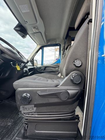 Panelinis furgonas IVECO Daily Kasten 35S18 /6 Sitze/ 3.0L / 3,5T Anh.