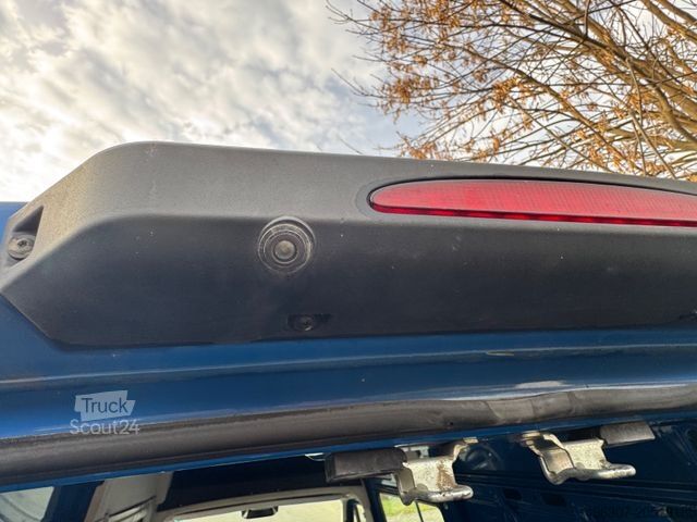 Panelinis furgonas IVECO Daily Kasten 35S18 /6 Sitze/ 3.0L / 3,5T Anh.