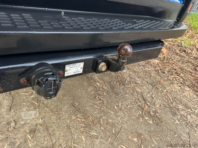 Panelinis furgonas IVECO Daily Kasten 35S18 /6 Sitze/ 3.0L / 3,5T Anh.