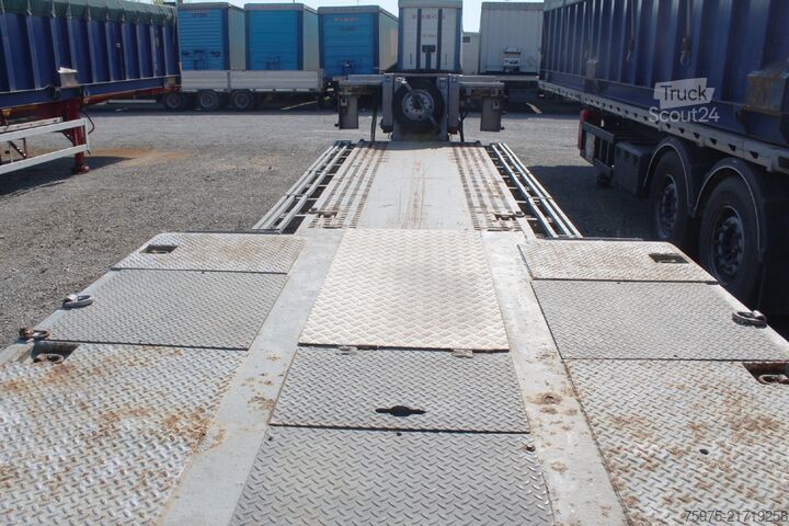 Dieplader oplegger voor het transport van bouwmachines bertoja semirimorchio culla allunagabile 2 assi