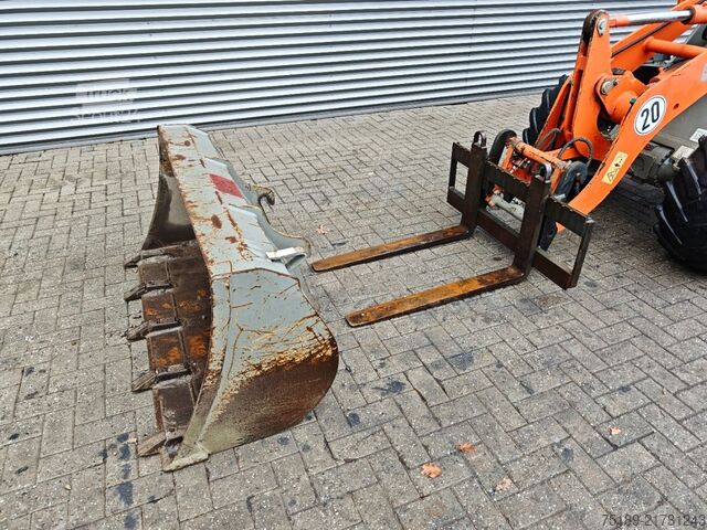 Krautuvas Atlas AR 40 Bucket + Forks