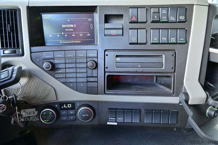 Standard tractor unit Volvo FM460  E6 VEB Scheckheft Bett