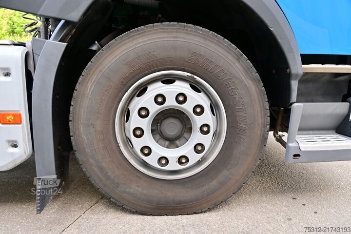 Standard tractor unit Volvo FM460  E6 VEB Scheckheft Bett