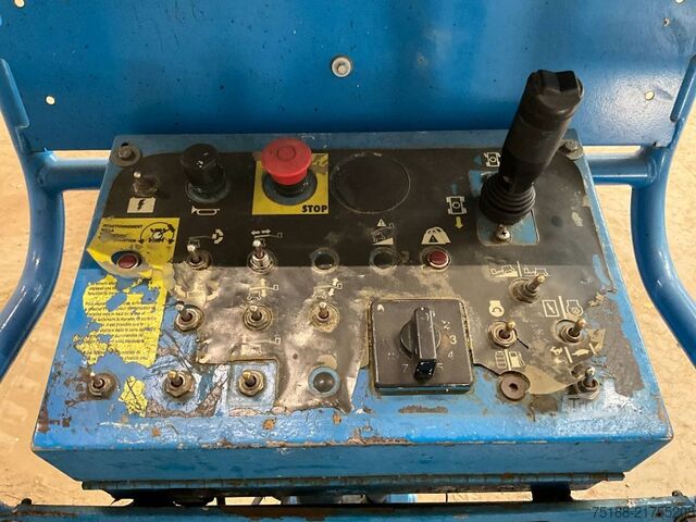 Plate-forme de travail télescopique articulée Genie Z 34/22