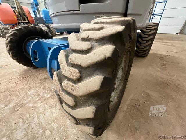 Plate-forme de travail télescopique articulée Genie Z 34/22