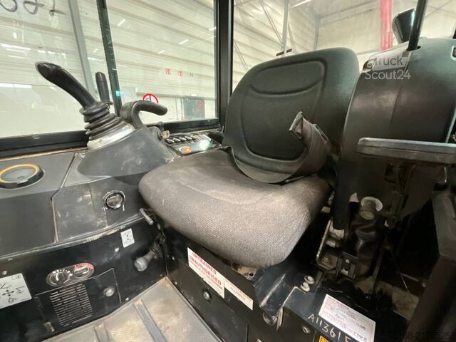 Mini bager JCB 16 C-1