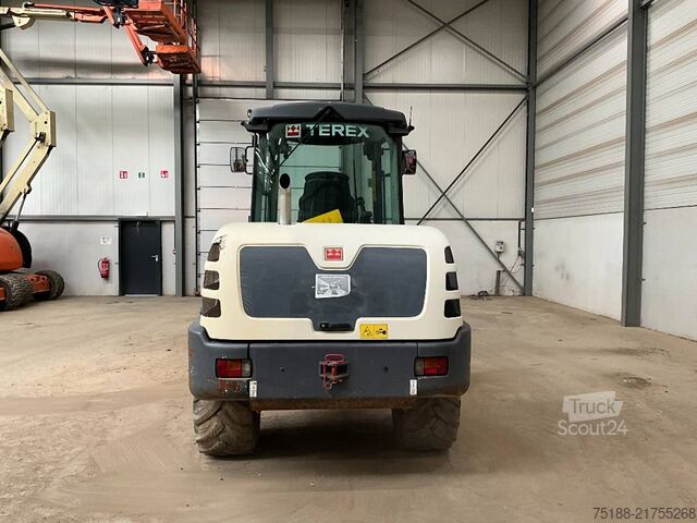 навантажувач Terex TL 100