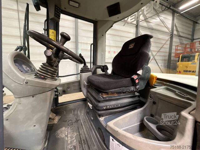 навантажувач Terex TL 100