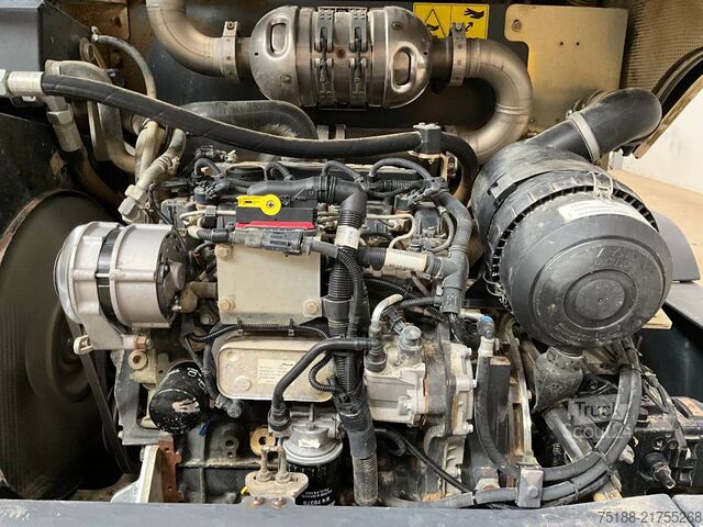 навантажувач Terex TL 100