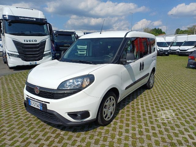 Minibusz Fiat DOBLO 5 POSTI