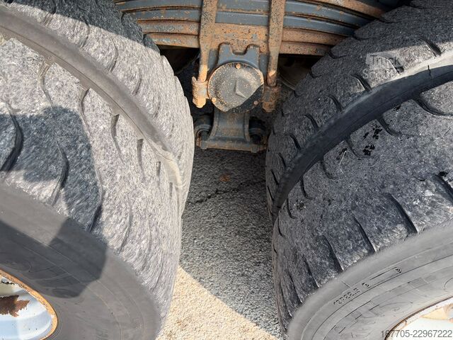 Kiper kamion Mercedes-Benz ACTROS 3348