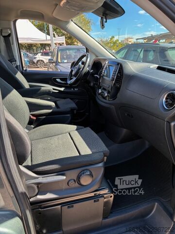 Furgão de painéis Mercedes-Benz Vito Mixto 119 COMPACT