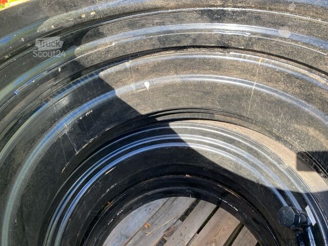 Landbouwmachine  420/85R38 + 380/70R28