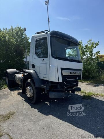LKW mit Kofferaufbau DAF LF 290
