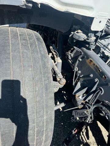 LKW mit Kofferaufbau DAF LF 290