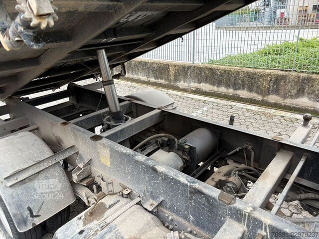Fourgon benne basculante Nissan Cabstar 35.13  3000td - Motore Fuso  -