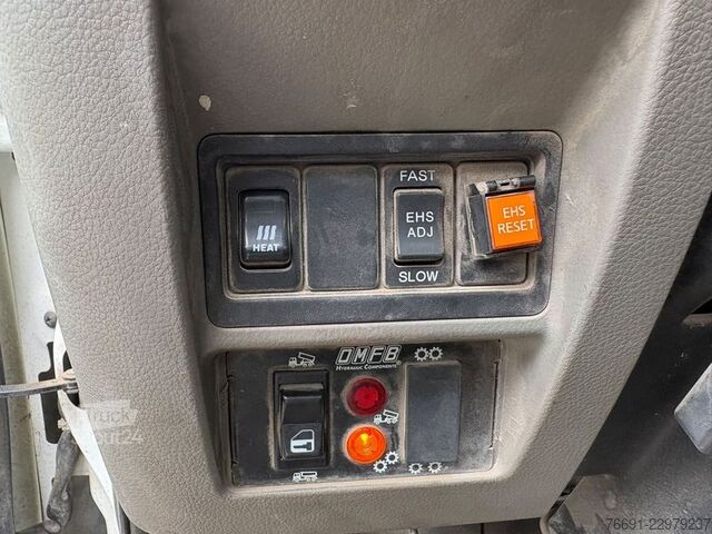 Fourgon benne basculante Nissan Cabstar 35.13  3000td - Motore Fuso  -