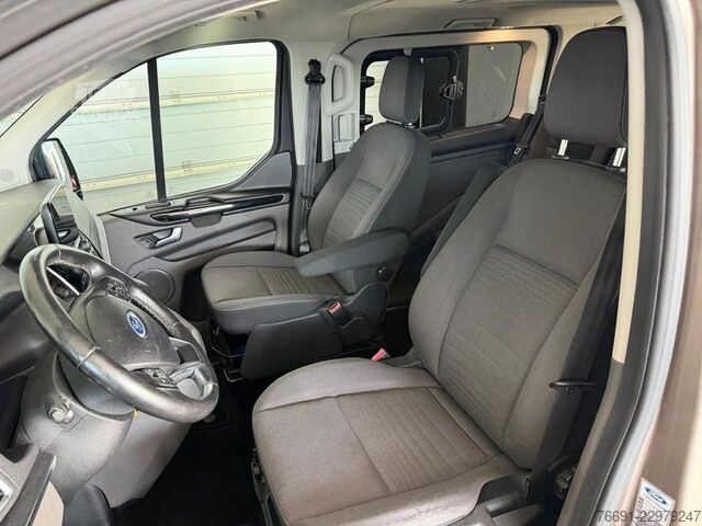 Camion à usage spécial Ford Tourneo Custom