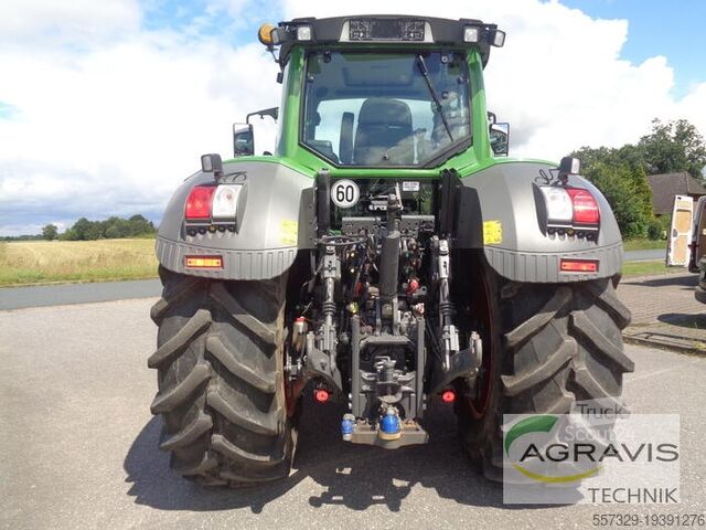 Traktor Fendt 826 VARIO S4