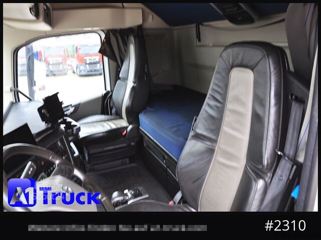 Vakio vetoauto VOLVO FH 460 XL LNG Leder Navi Standlklima