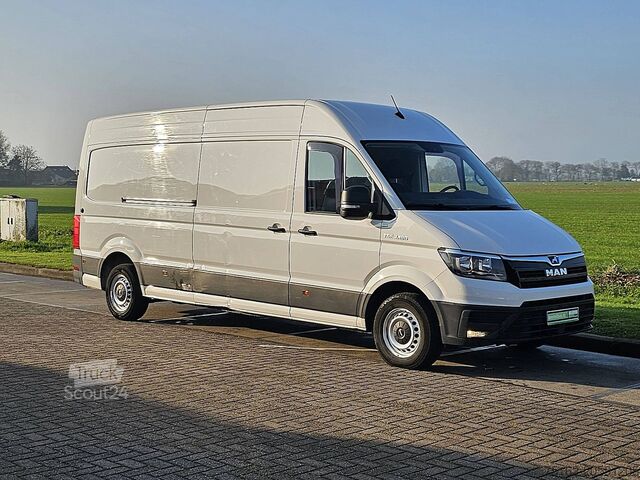 Break cu acoperiș înalt MAN TGE 3.180 ac automaat EURO6