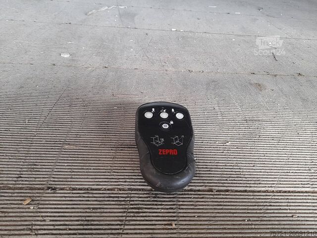 Valiză M.A.N. 26.440 TGA LX 6X2 SIDE DOORS