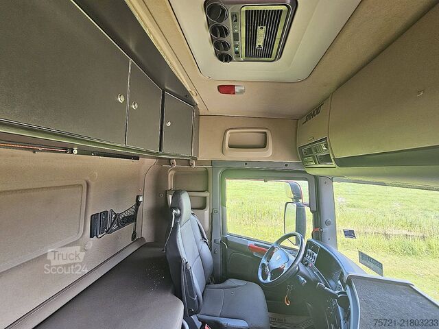 Platformos priekaba SCANIA R490