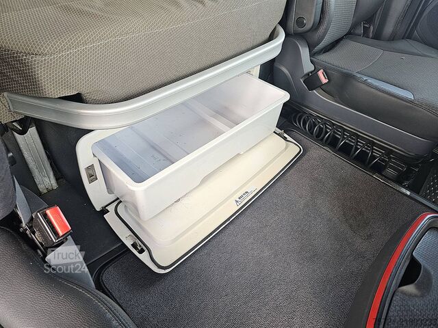 Platformos priekaba SCANIA R490