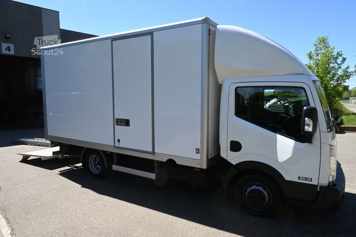 Bestelwagen Nissan NT400