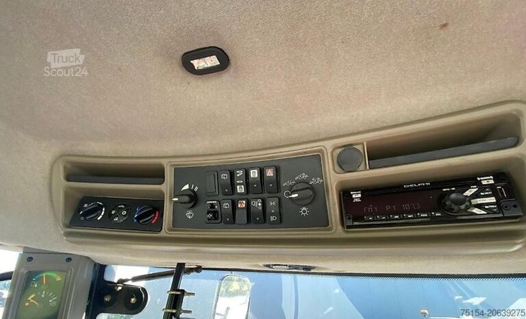 Trator Case-IH Quadtrac 620