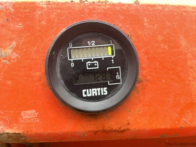 Šķēres pacēlāja galds Holland-Lift N165-12EL Combistar (16.5 m)